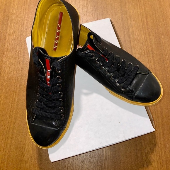 Prada low top sneaker - Picture 2 of 3